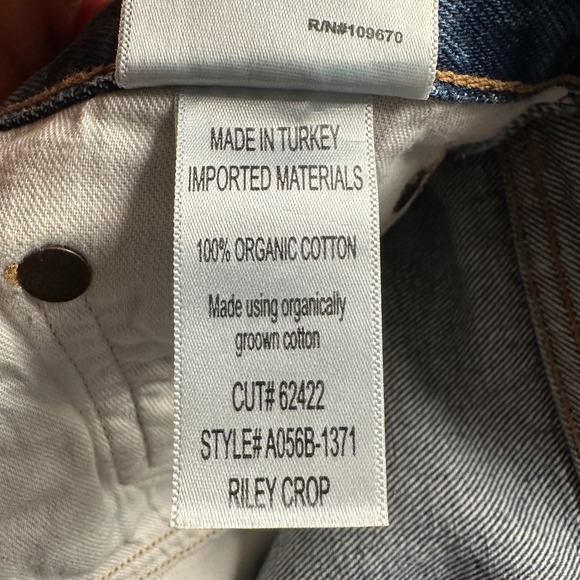 AGOLDE Jeans Womens 28 Riley Crop High Rise Button Fly Raw Hem Blue Denim Casual - Picture 14 of 15